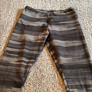 Bally Fitness crop pants
